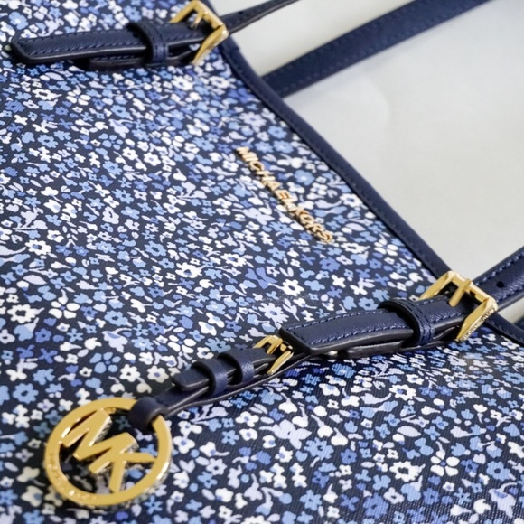 Michael Kors Medium Carryall Tote Navy Blue Floral - Picture 4 of 8